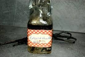 La Vanille Est Une Epice Que L 39 On Utilise Regulierement Bien Que Je L 39 Utilise Plus Souvent Dans Mon Sucre Vanille Vanille Alcool Bouteille De Biere