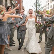 Klassisch wird der polterabend einen tag vor der hochzeit gefeiert und findet tatsächlich dann schon um mitternacht ein ende, längst gehen allerdings immer mehr paare dazu über, den polterabend. Die Einladung Zum Polterabend