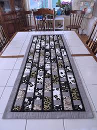 Black White And Gold Quilted Table Runner Geometric Floral Quilted Table Runners Patterns Patchwork Table Runner Table Runner Pattern