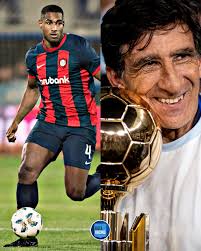 🤝 Rescisión de mutuo acuerdo 👋 Jonatan Gómez (35) deja Rosario Central  tras un acuerdo de finalización de contrato. Ariel Holan no tuvo en cuenta  al volante ofensivo durante todo este año