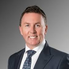 Chris Lenihan's Instagram, Twitter & Facebook