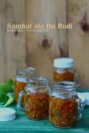 Mengolahnya pun gak sampai 10 menit, sambal bawang pedas gurih sudah siap menemani makanmu. 10 Sambal Bu Rudy Ideas Sambal Sambal Recipe Roti Canai Recipe