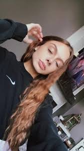 Shelby Heaton's Instagram, Twitter & Facebook