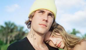 5 vezes que o comportamento de Justin Bieber com Hailey cruzou os limites