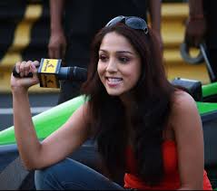 Lekha Washington Wikipedia Dandiya aatamum aada from kadhalar dinam lyrics.