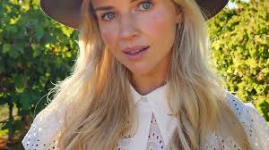 Tom and Kim x R. M. Williams 2023