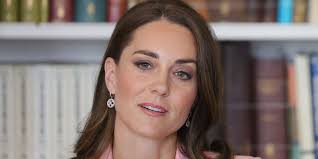 Kate Middleton accumule les ennuis : un ex-photographe de la famille royale  s'en prend à elle