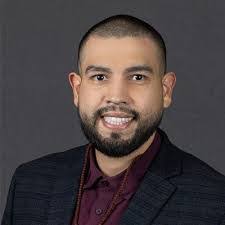 Chris Arledge's Instagram, Twitter & Facebook