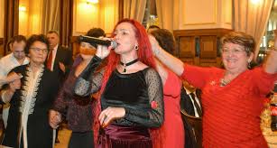 Revelionul 2018 pe rit vechi. Mii De Sarbi Din TimiÈoara Au SÄrbÄtorit Revelionul Pe Rit Vechi De Ce Sparg Pahare La Miezul NopÈii Foto