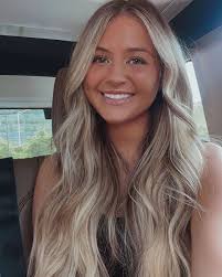 Danielle Prater's Instagram, Twitter & Facebook