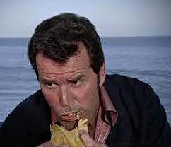 A little late to share Taco Tuesday, but Jim probably doesn't mind what  time he tucks in! 😉🌮💦