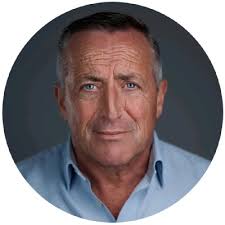 Gerechtsdeurwaarder Hans Terhoeven: "Je wist nooit waar je naartoe ging,  dat maakte elke dag een avontuur." by Klanken & Koppen