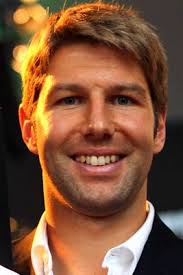 He went onto win 52 caps during this period and was a squad member for the 2005 confederations cup, 2008 european championships and 2010 fifa world cup finals. Thomas Hitzlsperger Womenweb De