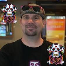 Ian Gillette's Instagram, Twitter & Facebook