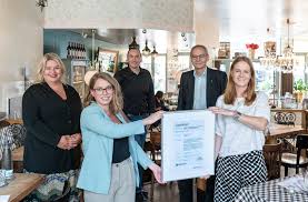 Die gastronomie kann allmählich wieder aufatmen. Tuv Rheinland Und Dehoga Nordrhein Starten Hygiene Programm Fur Gaststatten Und Hotels Tageskarte