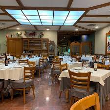 Sin duda el restaurante casa roberto es digno de su fama, os lo recomiendo si tenéis oportunidad de visitarlo, yo pienso hacerlo porque además me quedé con las ganas de pedir otro plato tradicional valenciano, el all i pebre de anguilas. Casa Roberto Valencia La Gran Via Menu Prices Restaurant Reviews Tripadvisor