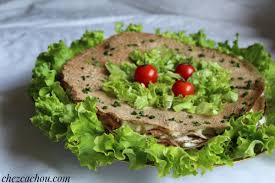 Dans une casserole, chauffer le lait avec le beurre, sans le faire bouillir, mais juste assez pour faire fondre le. Gateau De Crepes Version Allegee Chezcachou