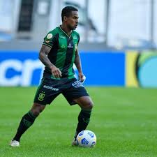 America mg will score from a fast break situation : Eduardo Celebrates A Week Without Games For America Mg And Praises The System With Three Defenders America Mg
