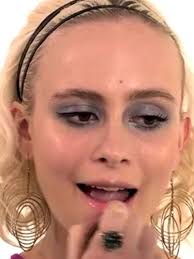 70s haircuts 1970 hairstyles vintage hairstyles cool hairstyles 70s disco hairstyles hairstyles pictures bandana hairstyles 70s hair and makeup 70s we want the 70s hair styles back: 70s Disco Makeup Tutorial Video