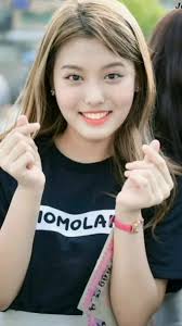 Nancy X Daisy Momoland