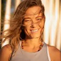 Letting Go of Expectations & Writing a New Family Script w/ Evgeniia Arasim 