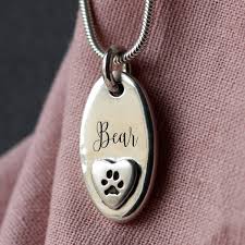 Collier de cendres de chien