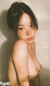 Thai girl reveals her cute & big boobies on - FYPTT