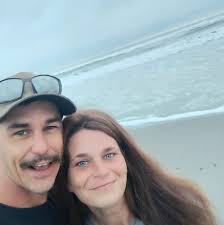 Thank you to the car full of “gentlemen” who made my daughter and her  friends' day!! Is the Bradenton dating pool really this shallow?