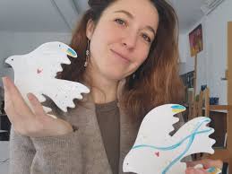 Dit stuurden jullie in: fladderende kleuren bij de vijver in Eefde • Joost  uit Laren opgewacht als superopa