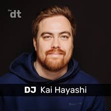 the older man is sooooo smooooth.