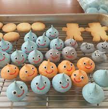 mokachinさんはinstagramを利用しています ドラクエ好きの彼氏へ彼女からのプレゼント かわいぞー羨ましいぞー 我が家誰もドラクエやらないので スライムってなんぞや からの製作 ふわふわしてるイメージなのでメレンゲにしてみました 水色は レモンミント味