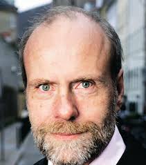 OPENING UP INNOVATION: STRATEGY, ORGANIZATION AND TECHNOLOGY