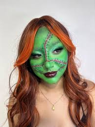 Alejandra Uribe Makeup Artist (@alejaumakeupartist)