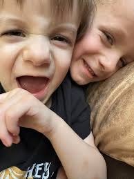 🙏🙏🙏🙏🙏 and it keeps going. Let's get a big huge prayer chain for  jackiestrong today……