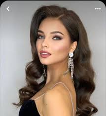 Hair stylist near historic district?