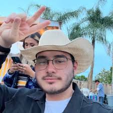 Ethan Stuart (@ethanstuart27)