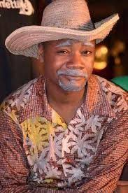 Le Cap Vers l'Artiste: Daniel Fils-Aimé (Tonton Bicha) un Vétéran sur  scène. Né au Cap-Haïtien le 07 Juillet 1973, père de deux (2) Fils et une  Fille ( Yanel, Darnel et Axelle