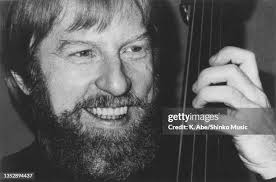 28.500 Red Mitchell Fotos und hochauflösende Bilder