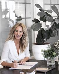 Branding Photoshoot Ideas Bunnies Beauty Photoshoot All The Stuff I Care About In 2020 Branding Photoshoot Inspiration Business Photoshoot Business Portraits Woman
