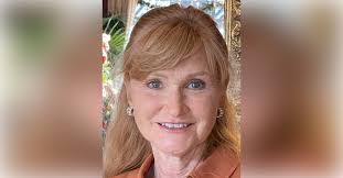 Eileen Sewell's Instagram, Twitter & Facebook