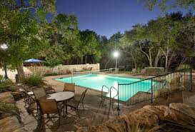 Overlooks 21 Acres Of Pristine Nature Conservancy And Lake Austin Nalle Woods Apartments Austin Apartment Apartment Lake Austin