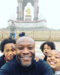 He transferred to arsenal as part of an exchange deal in 2006. William Gallas On Twitter Family Time In London For The Week End Family Love Kids Gallas London Squad