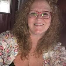 Susan Hodgson's Instagram, Twitter & Facebook