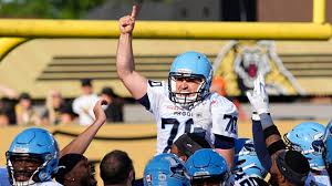 Elisa Elizondo's explicit videos - a provocative exploration into desire