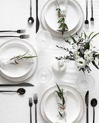A Beautiful Black And White Tablescape See This Minimal Table Setting Modern Table Setting Dinner Table Setting