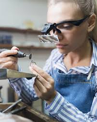 Amazon.com: Headband Lighted Magnifying Glasses with Led Light, Head Mount  Magnifier Glasses Visor Handsfree Headset Magnifier Loupe for Close  Work,Sewing,Crafts,Reading,Repair,Jewelry(1.0X to 14.0X) : Arts, Crafts &  Sewing