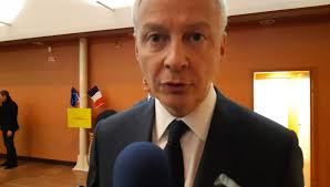 En meeting à Orléans, Bruno Le Maire veut "donner plus de force au  président de la République sur la scène européenne"
