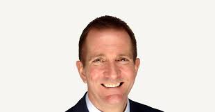 Ex-magic circle chief to steer Vannin to £70m listing