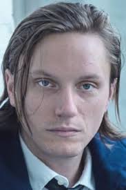 Gerard butler, morena baccarin, roger dale floyd and others. Greenland 2020 Rotten Tomatoes