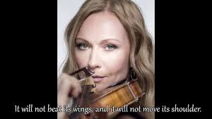 Anna Serova (アンナ・セローヴァ)